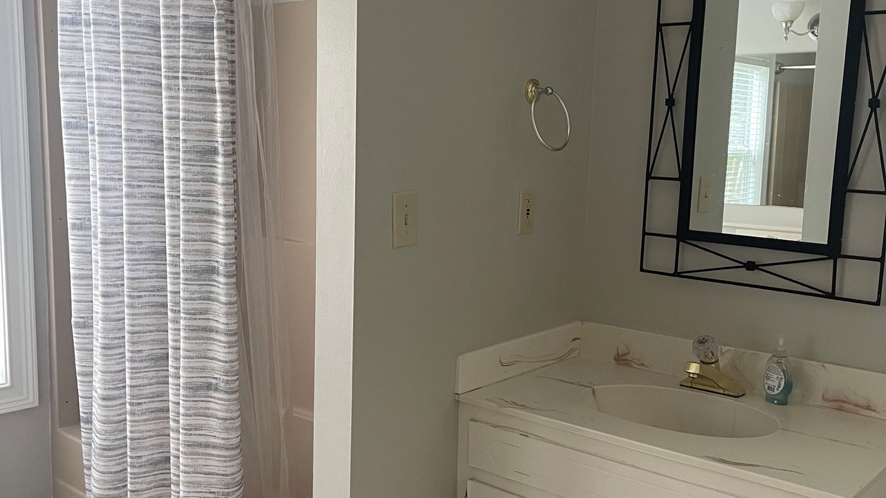Photo of Bathroom in Titus