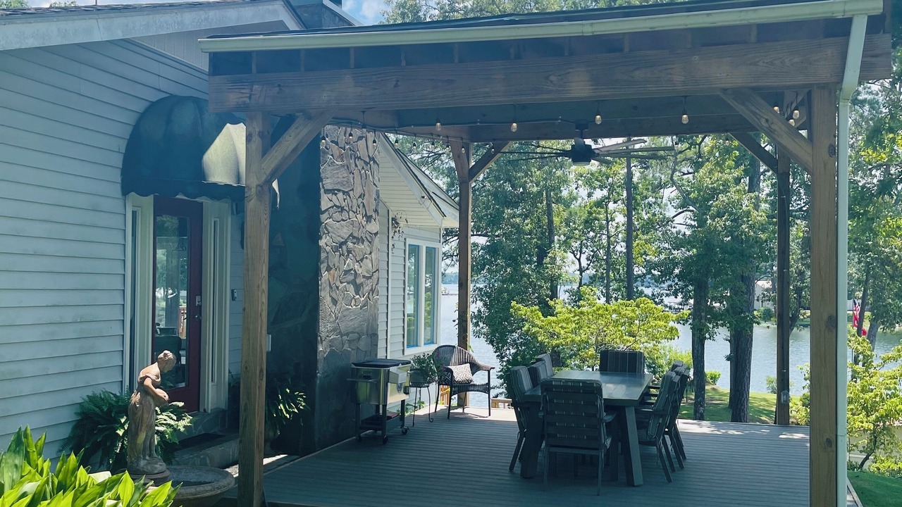 Photo of Outdoor in Titus