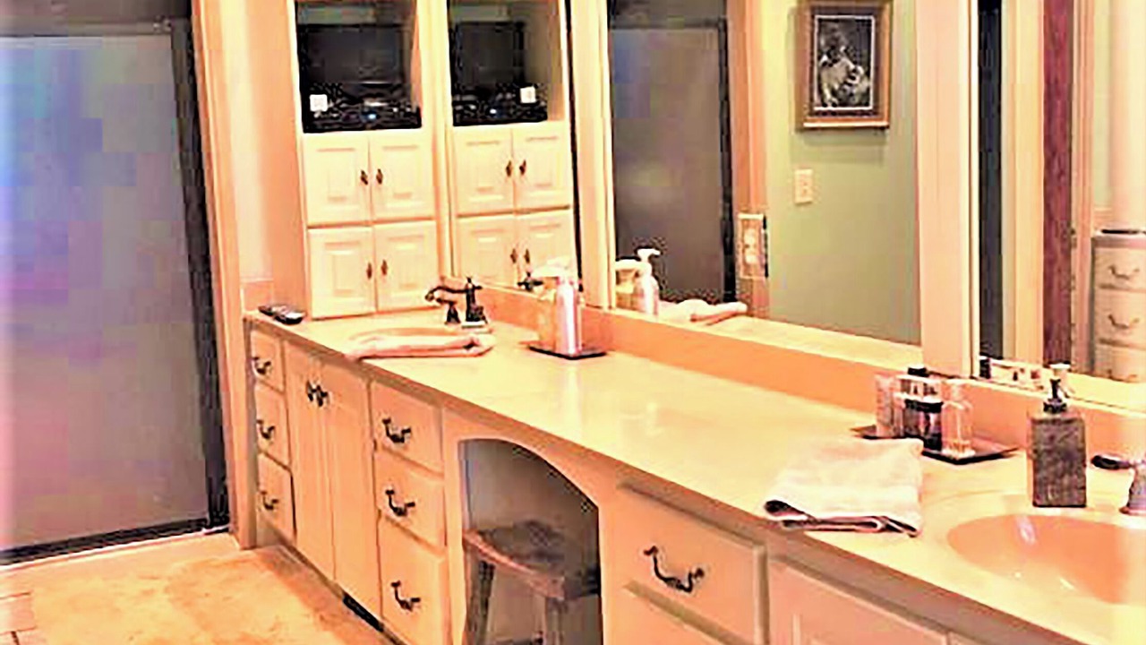 Photo of Bathroom in Dadeville