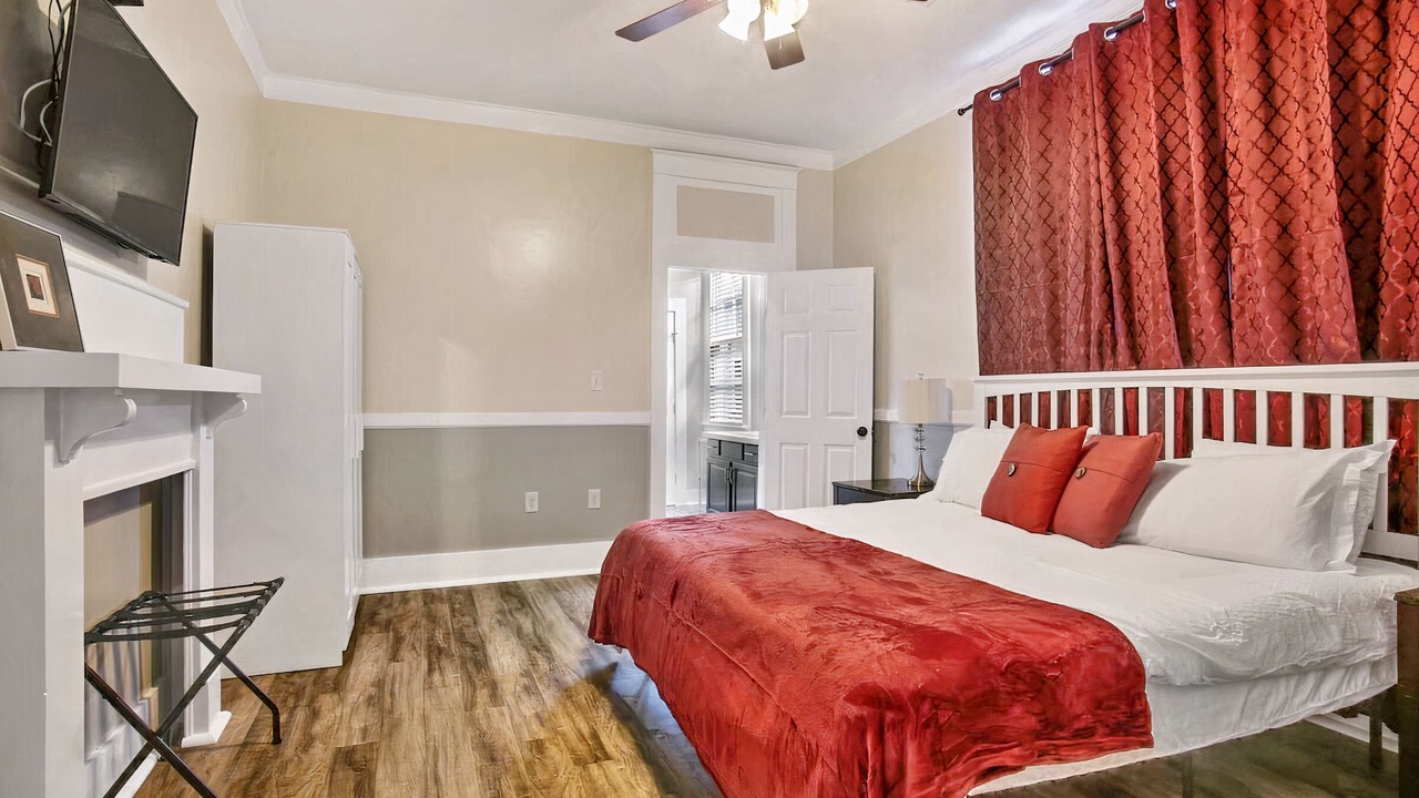 Photo of Bathroom in Mid-City