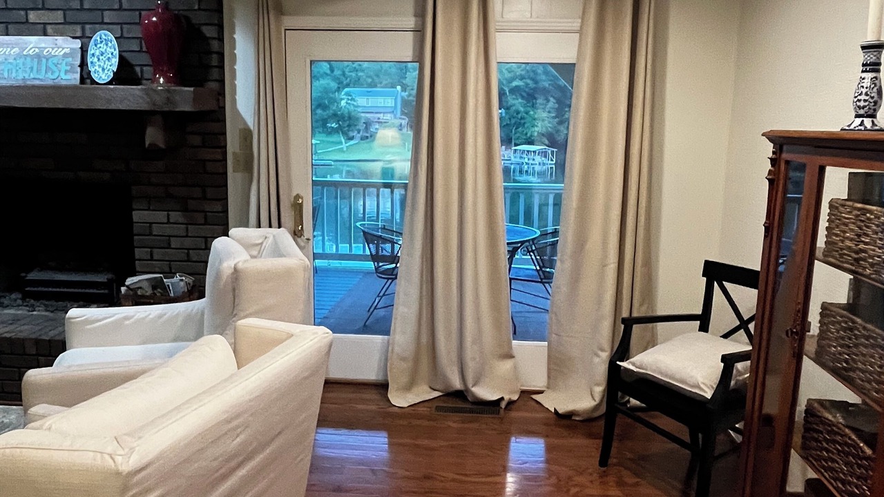 Photo of Livingroom in Alexander City