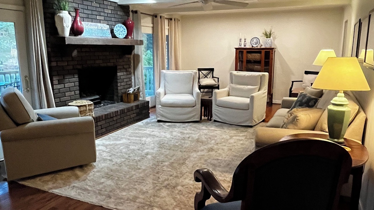 Photo of Livingroom in Alexander City