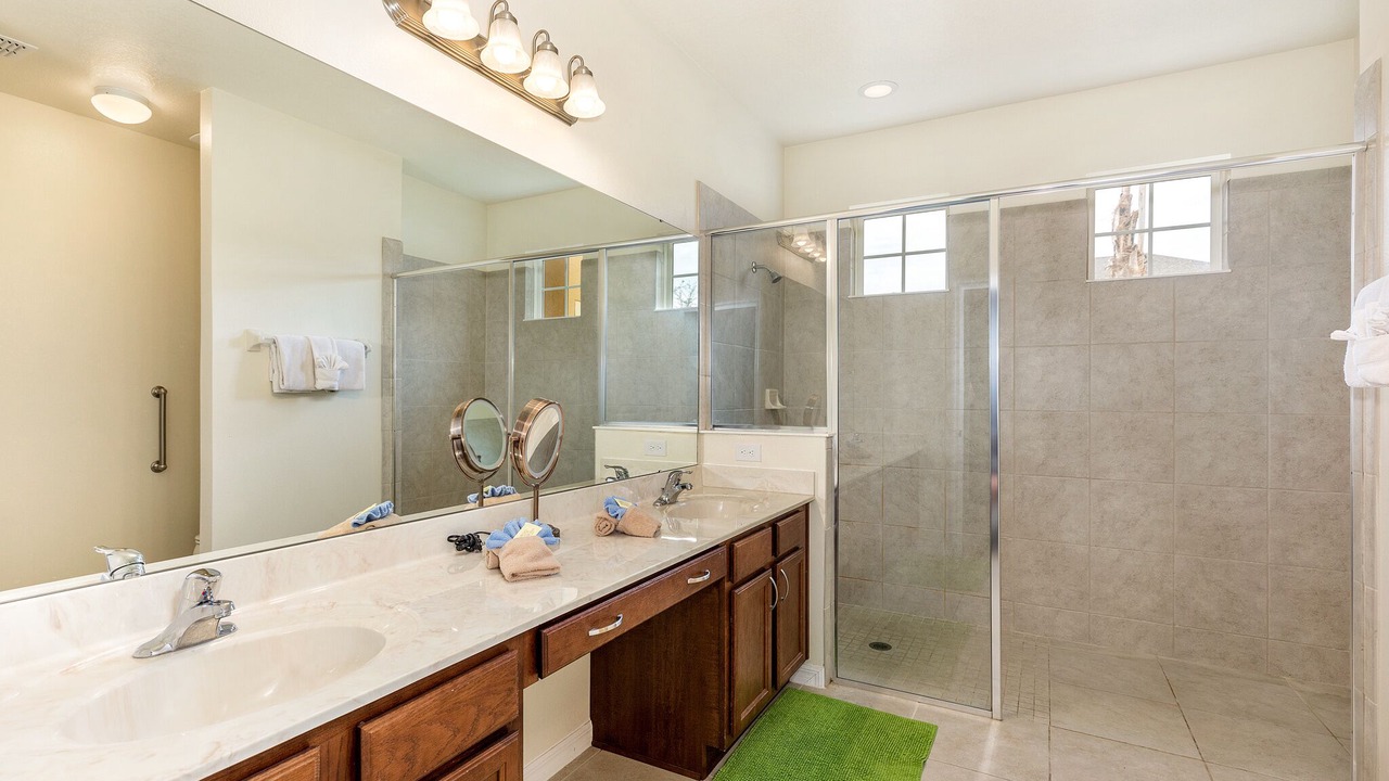 Photo of Bathroom in Watersong