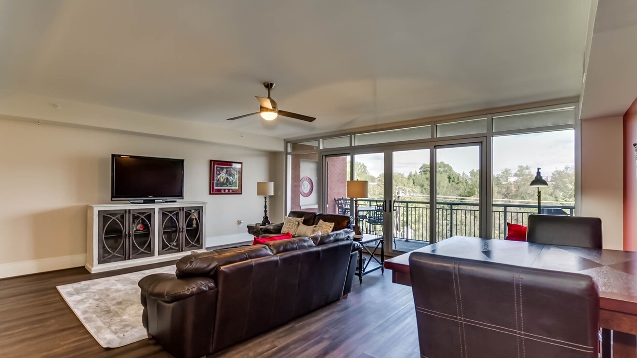 Photo of Livingroom in Tuscaloosa