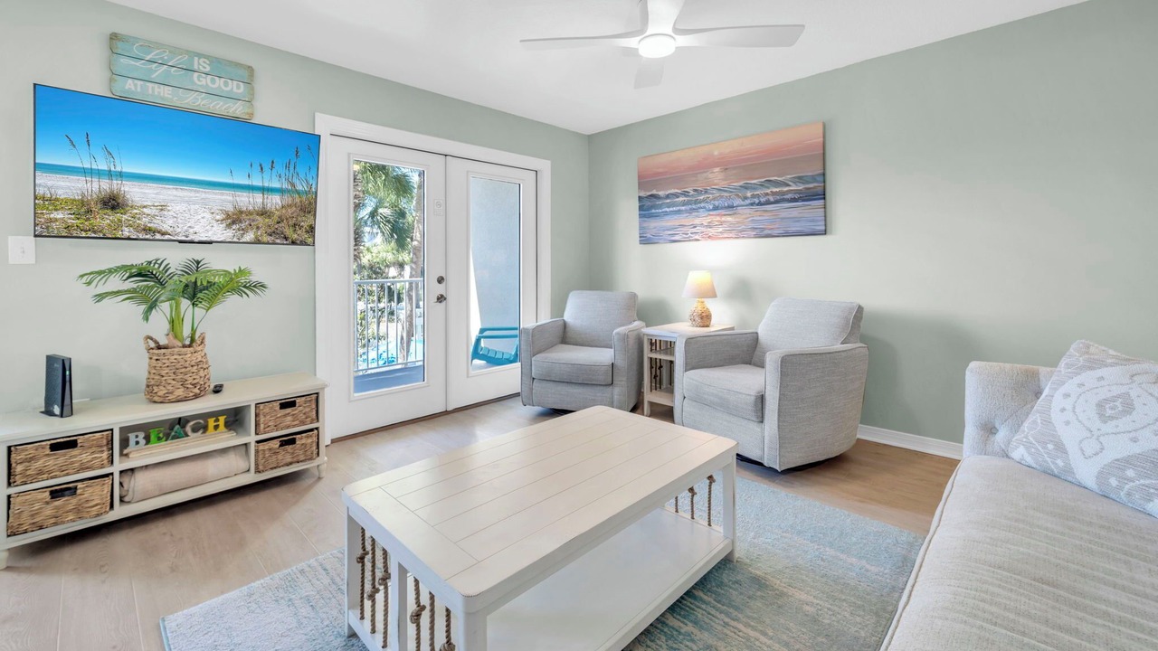 Photo of Livingroom in Gulf Place