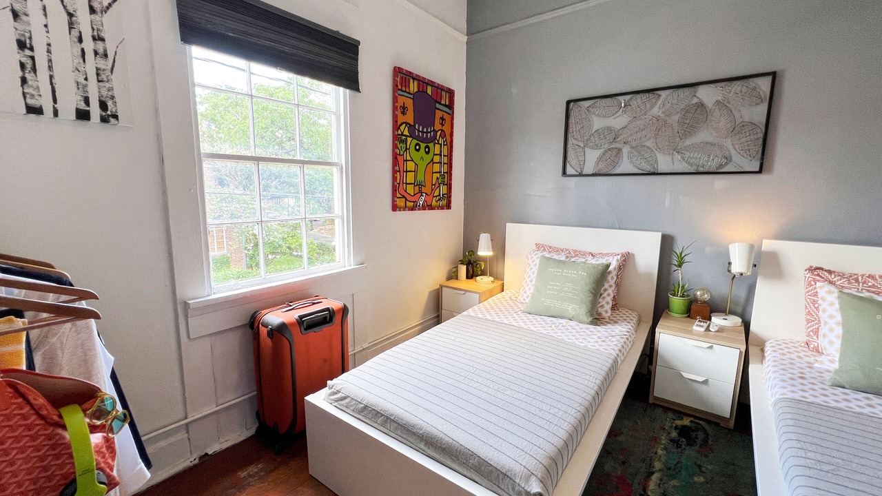 Photo of Bedroom in Algiers Point