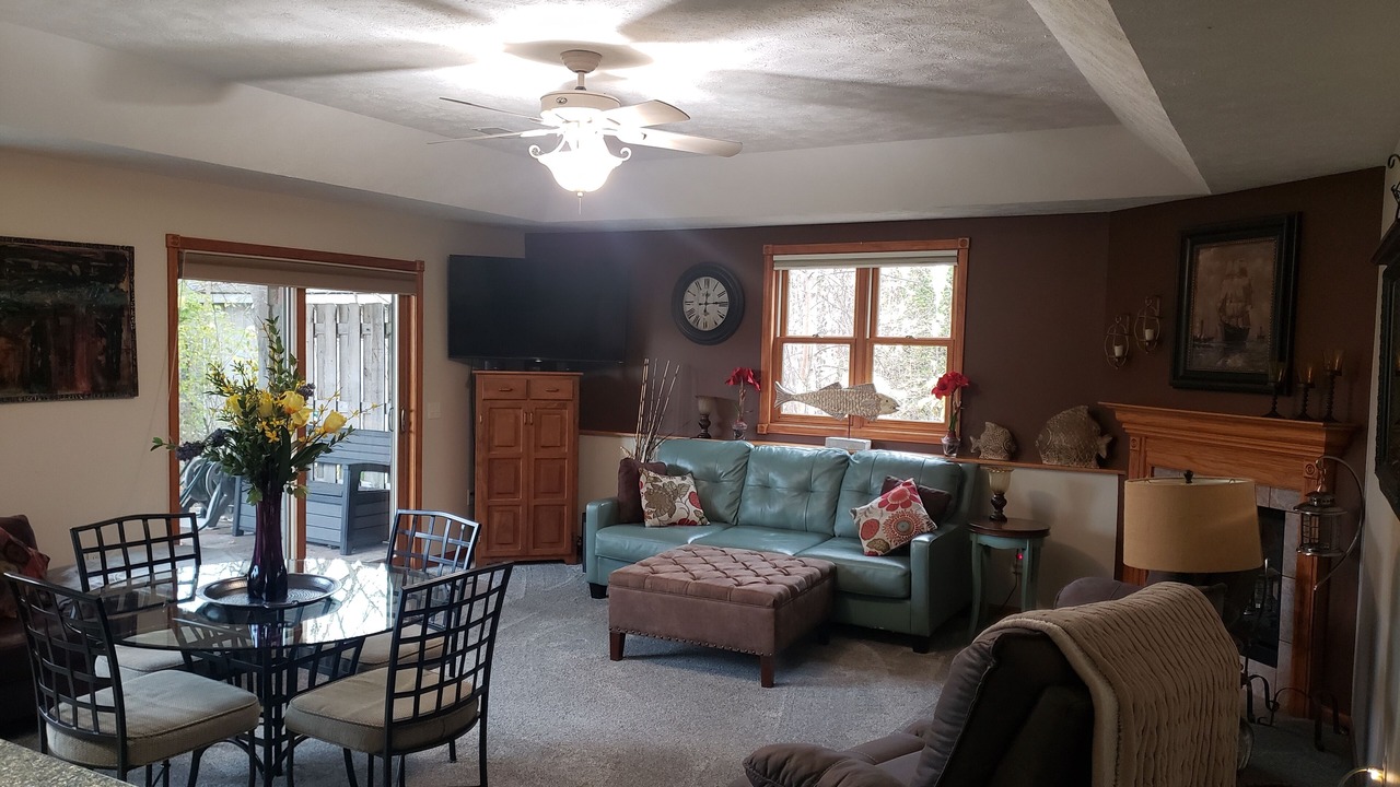 Photo of Livingroom in Elk Rapids