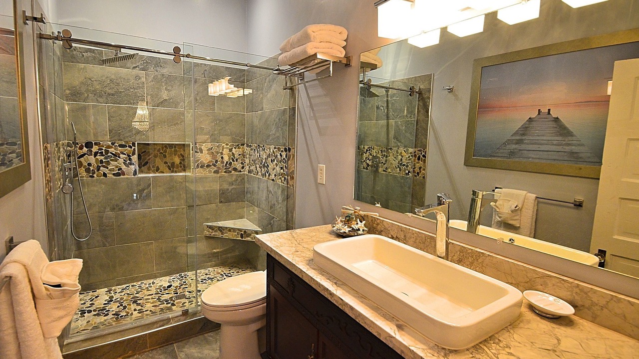 Photo of Bathroom in Beach Institute