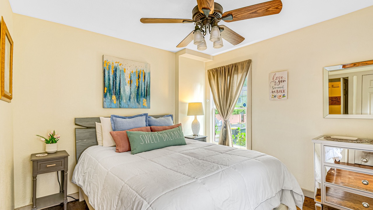 Photo of Bedroom in Beach Institute