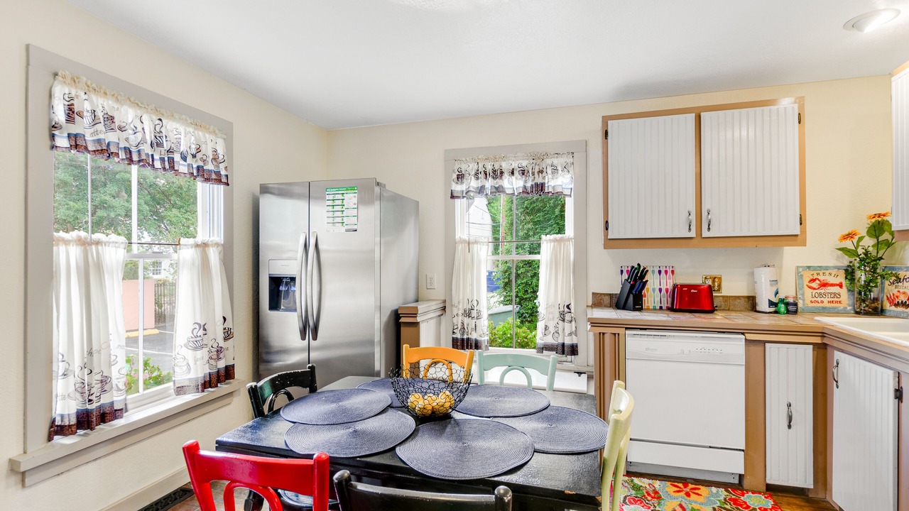 Photo of Kitchen in Beach Institute