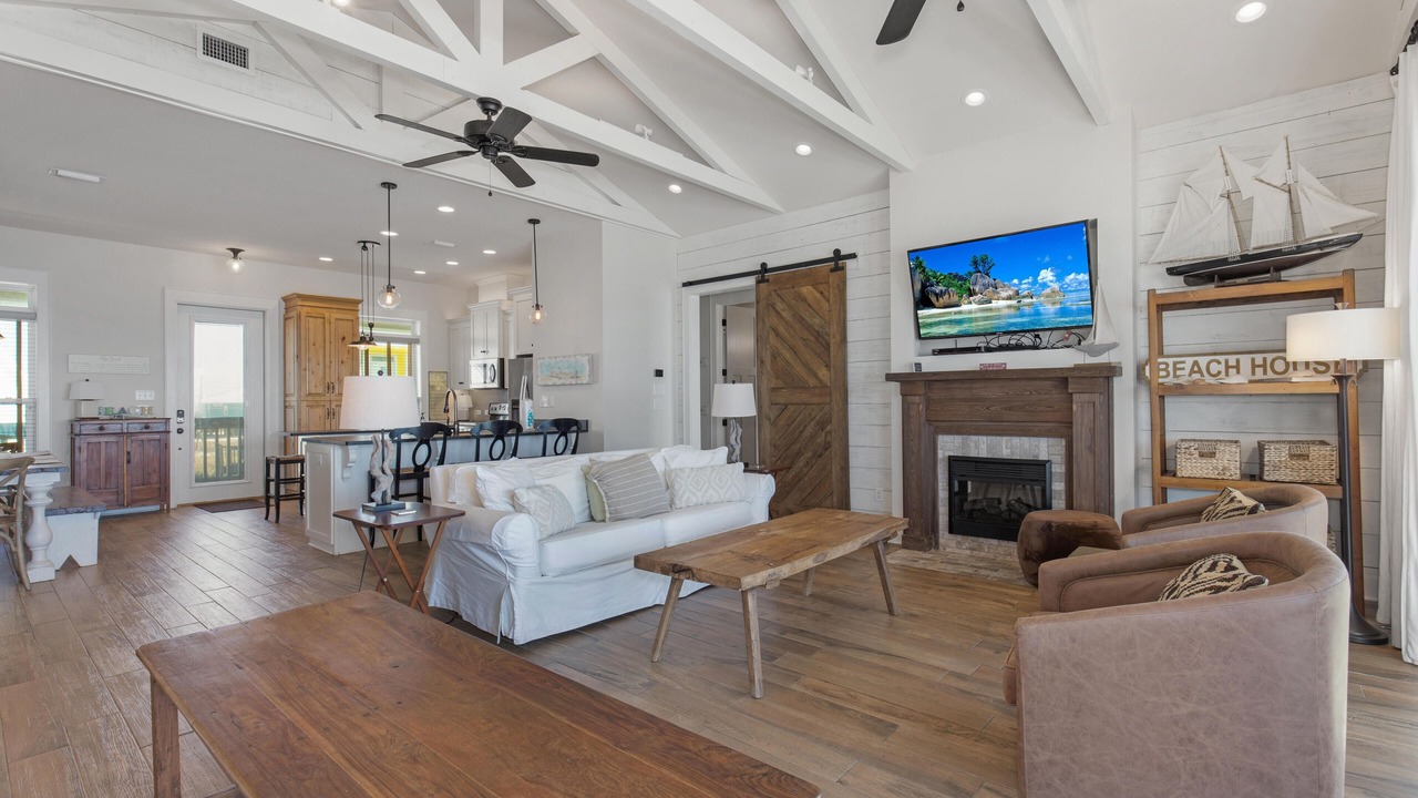 Photo of Livingroom in Dauphin Island