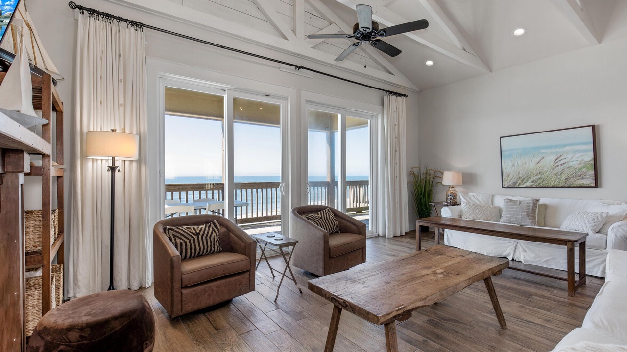 Photo of Livingroom in Dauphin Island