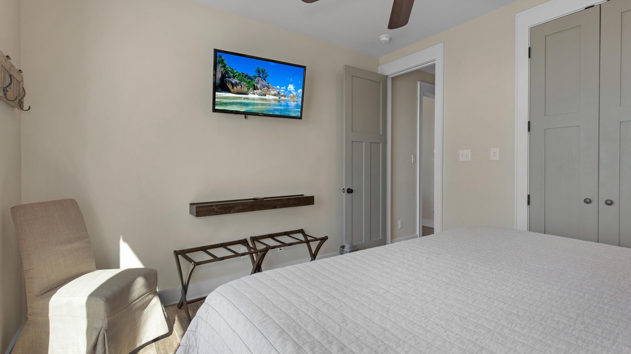Photo of Bedroom in Dauphin Island