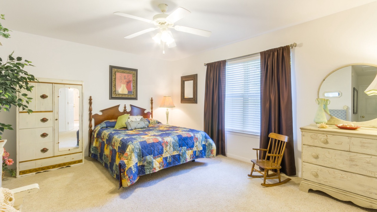 Photo of Bedroom in Gulf Shores