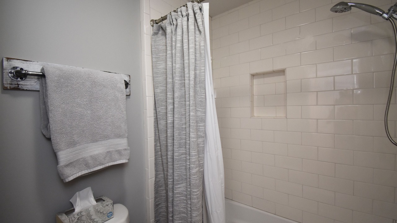 Photo of Bathroom in Dadeville