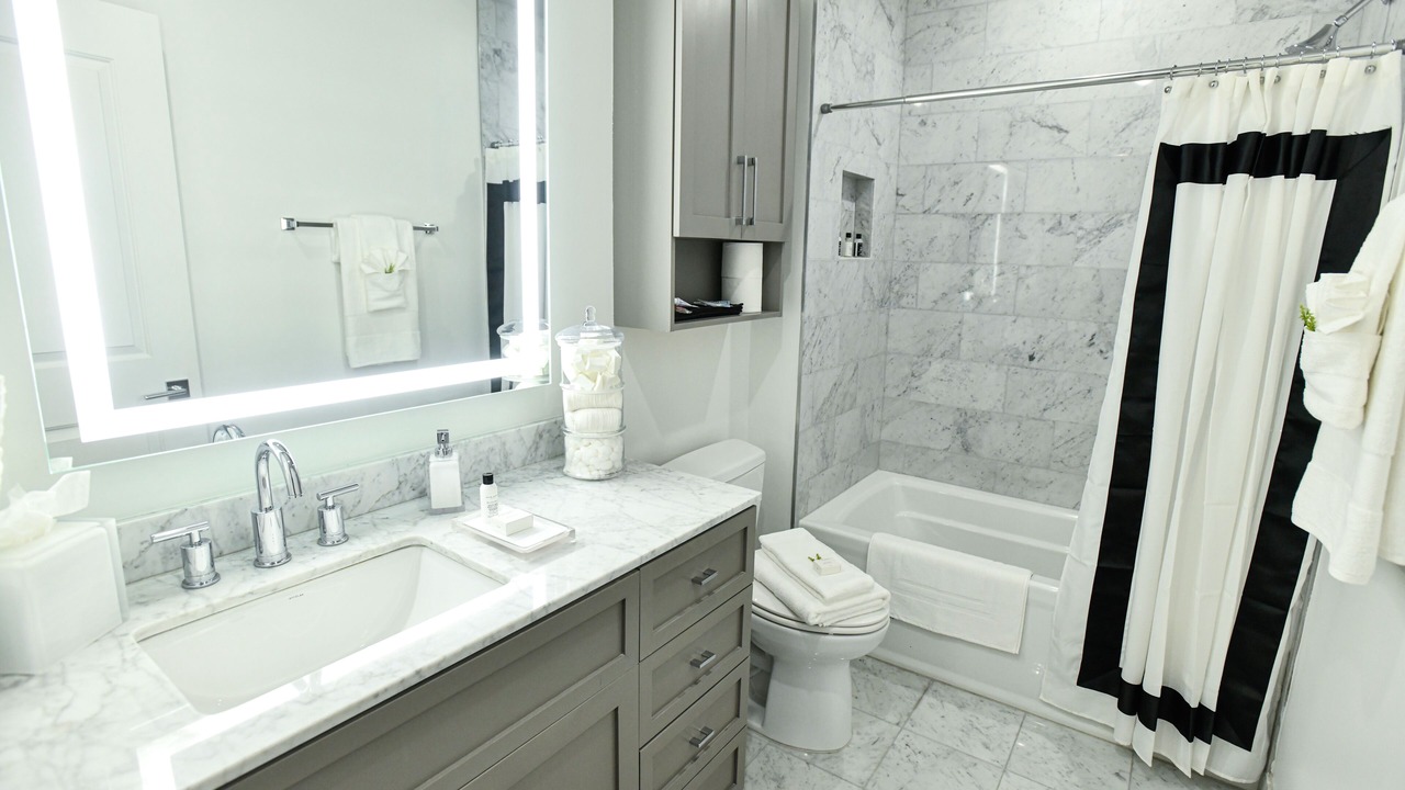 Photo of Bathroom in Central Business District