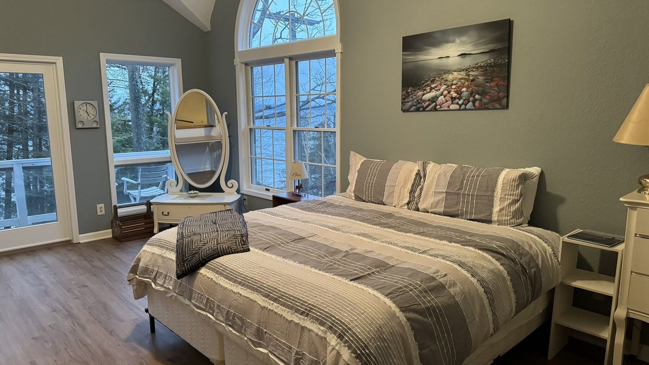 Photo of Bedroom in Bay Shore