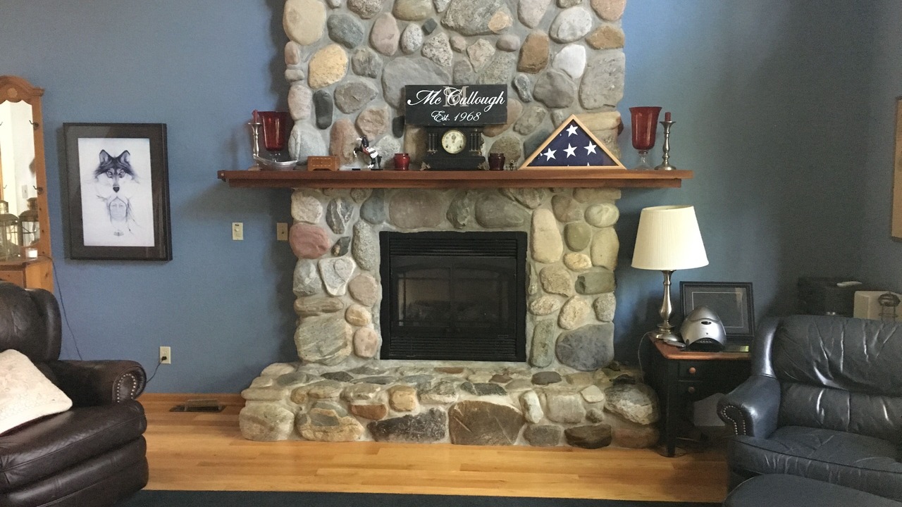 Photo of Livingroom in Bay Shore