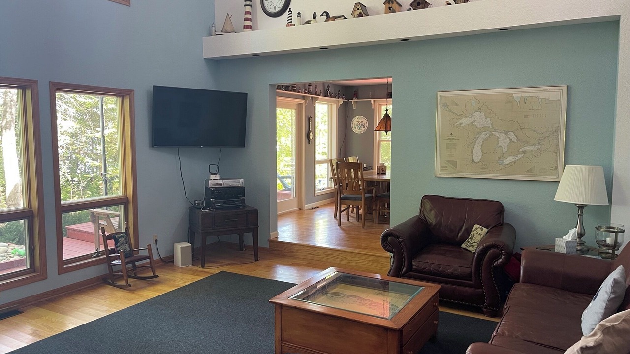 Photo of Livingroom in Bay Shore