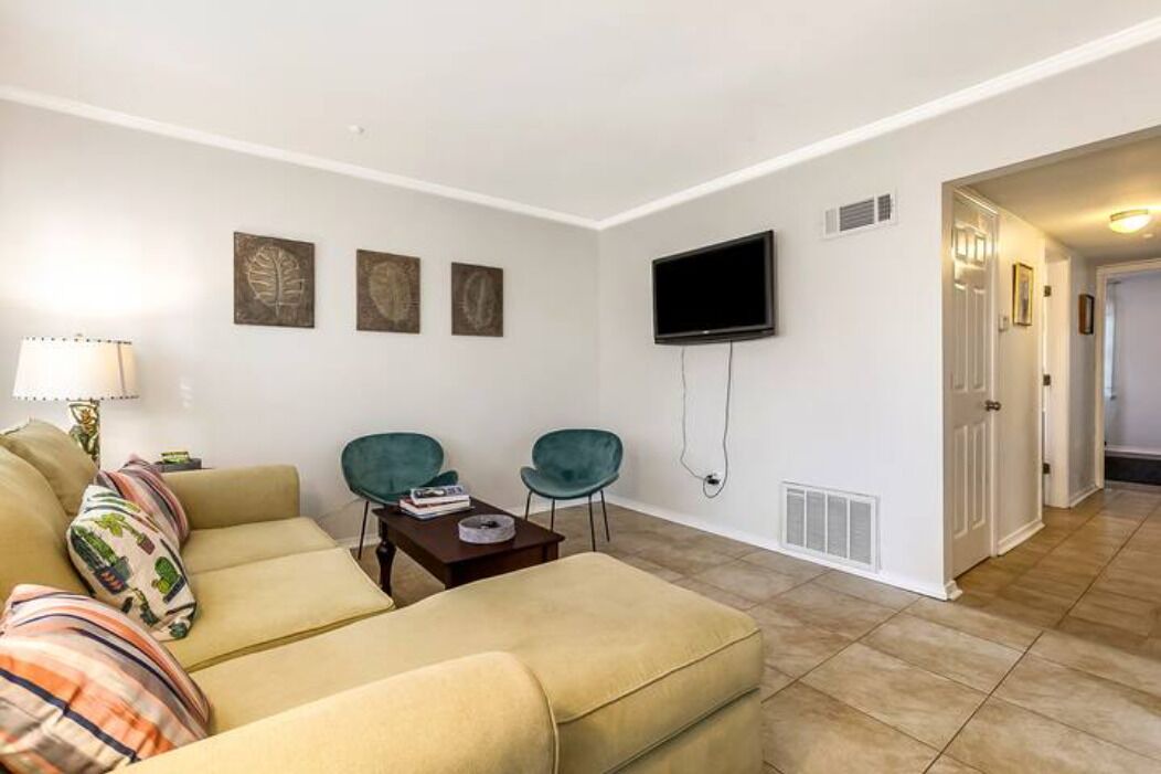 Photo of Livingroom in Broadmoor