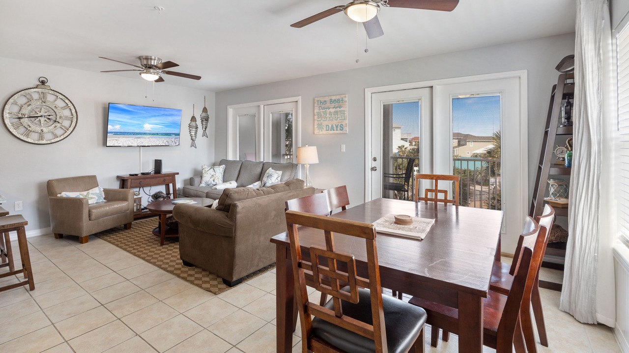 Photo of Livingroom in Ono Island