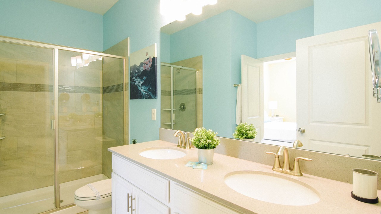 Photo of Bathroom in Davenport