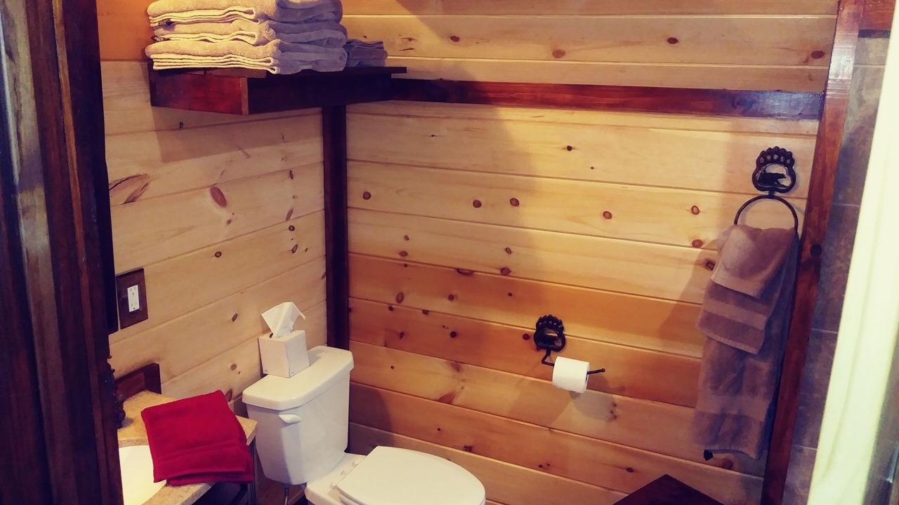 Photo of Bathroom in Fort Payne