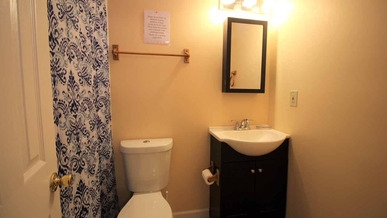 Photo of Bathroom in Ellenwood