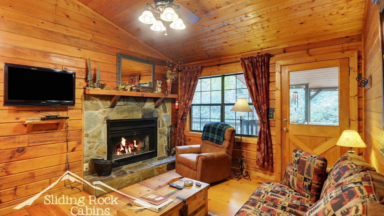 Photo of Livingroom in Ellijay