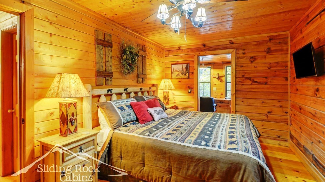 Photo of Bedroom in Ellijay