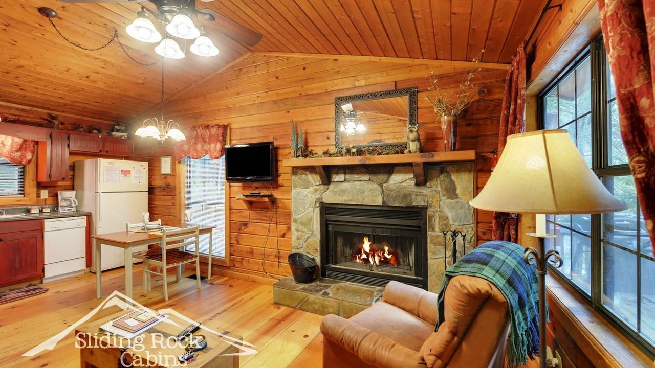 Photo of Livingroom in Ellijay