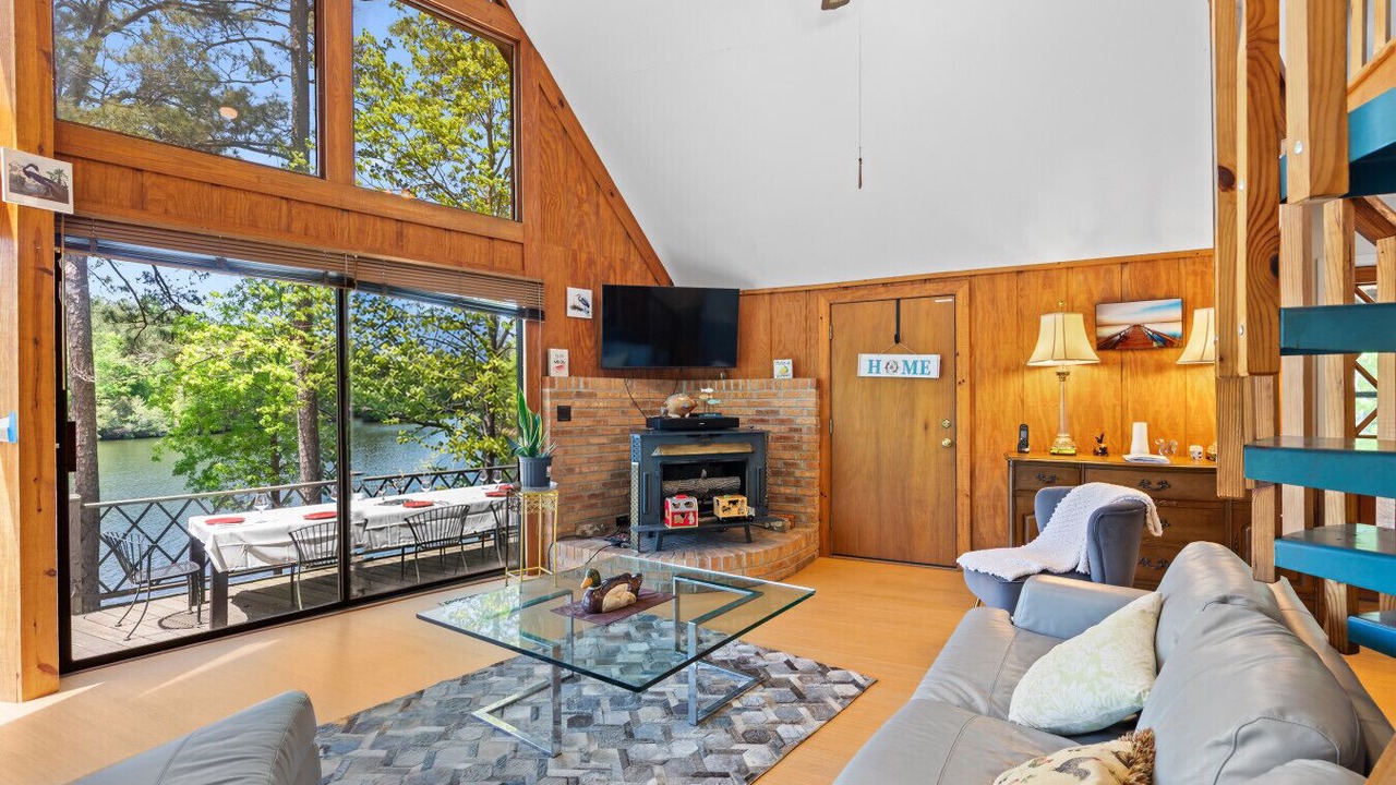 Photo of Livingroom in Shelby