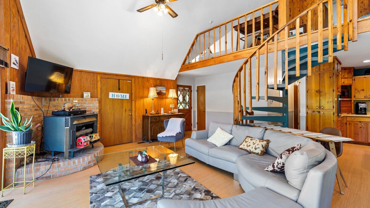 Photo of Livingroom in Shelby