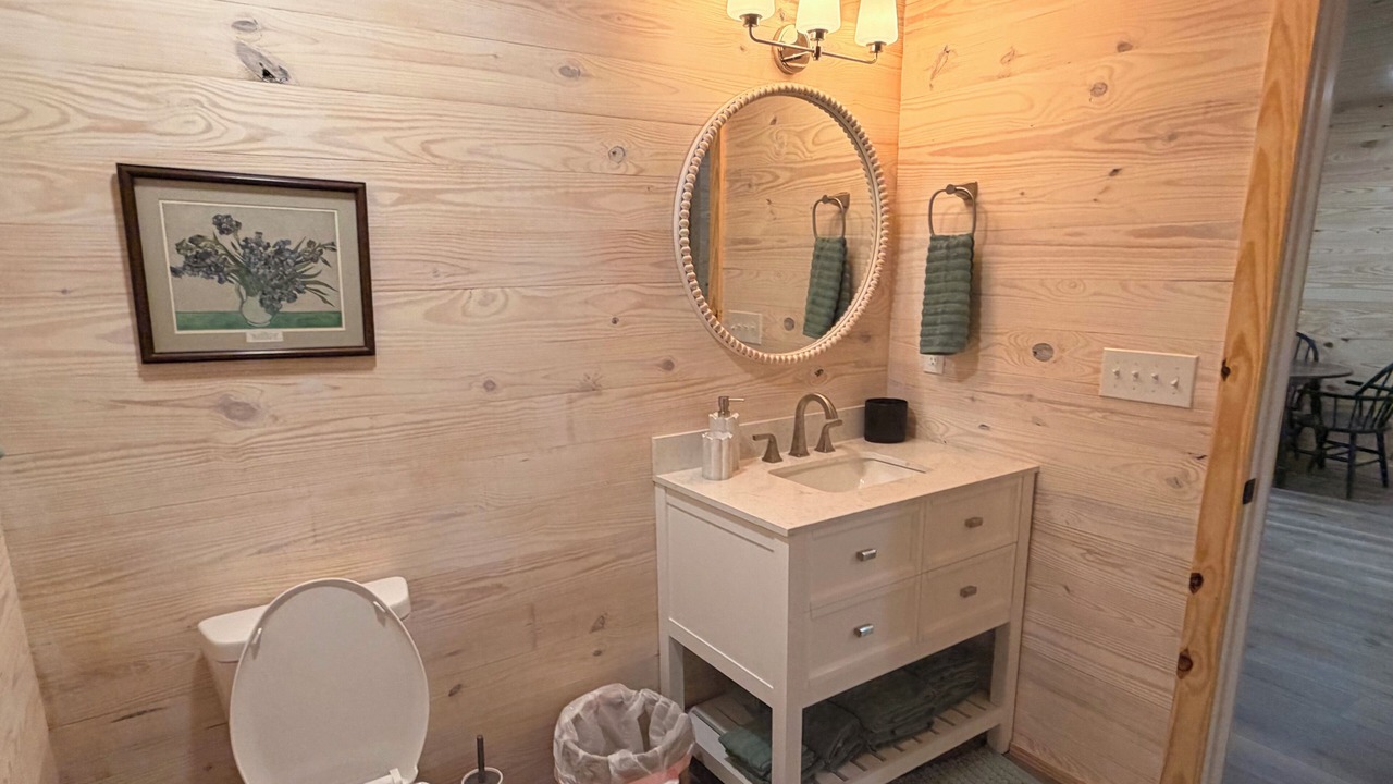 Photo of Bathroom in Ramer