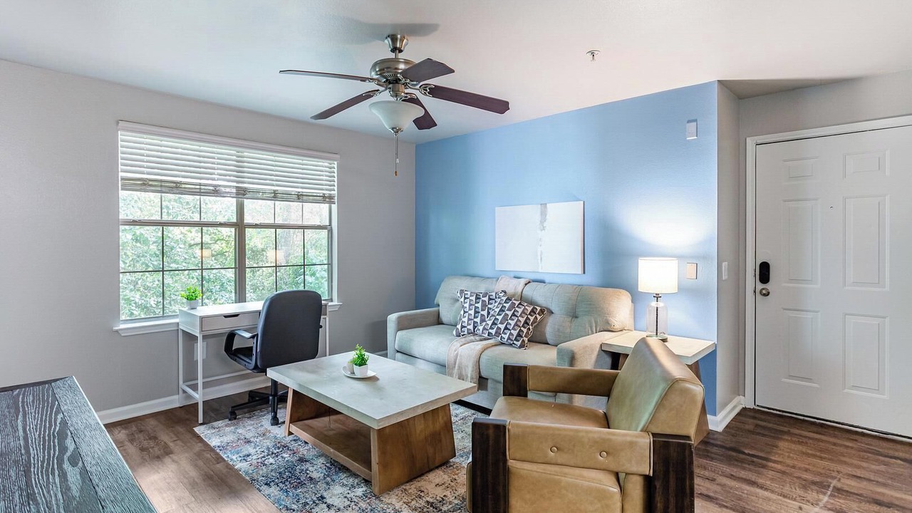 Photo of Livingroom in Tallahassee