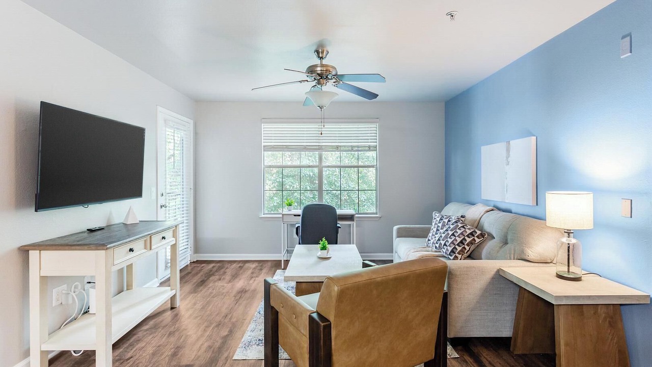 Photo of Livingroom in Tallahassee