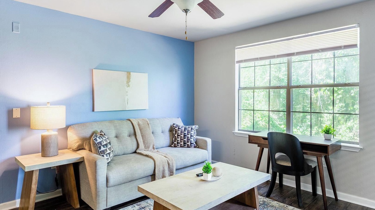 Photo of Livingroom in Tallahassee