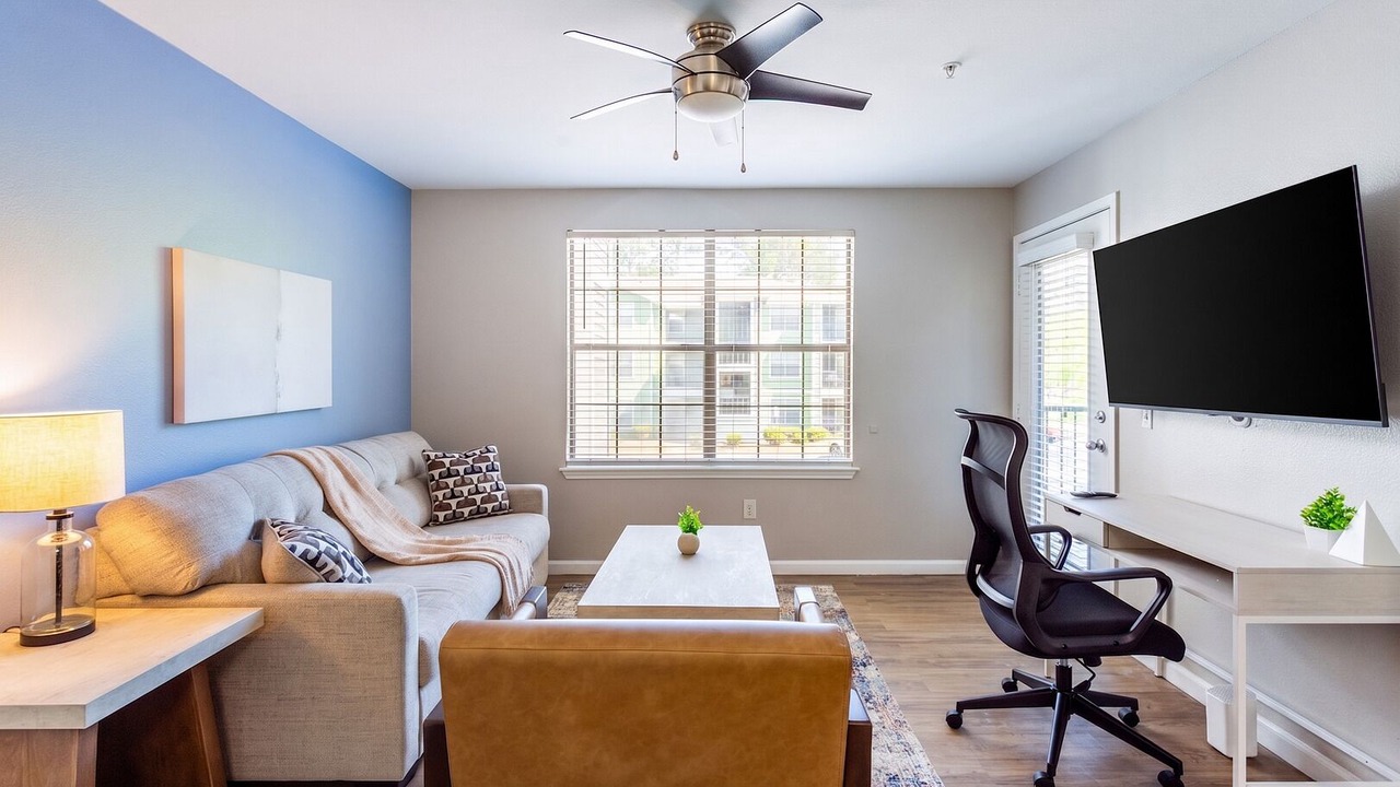 Photo of Livingroom in Tallahassee