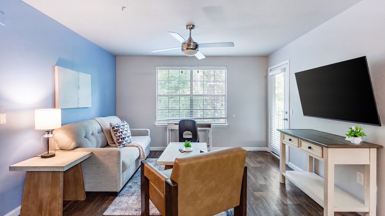 Photo of Livingroom in Tallahassee