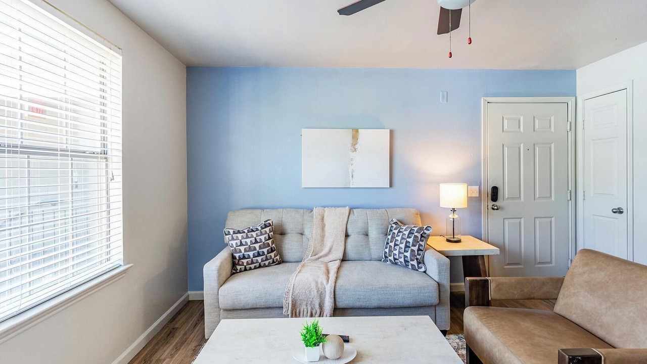 Photo of Livingroom in Tallahassee
