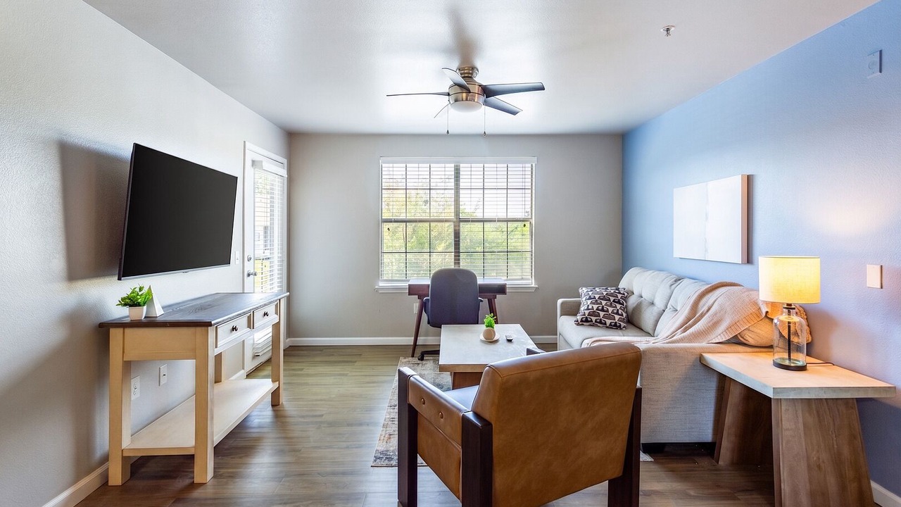 Photo of Livingroom in Tallahassee