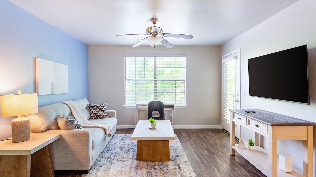 Photo of Livingroom in Tallahassee