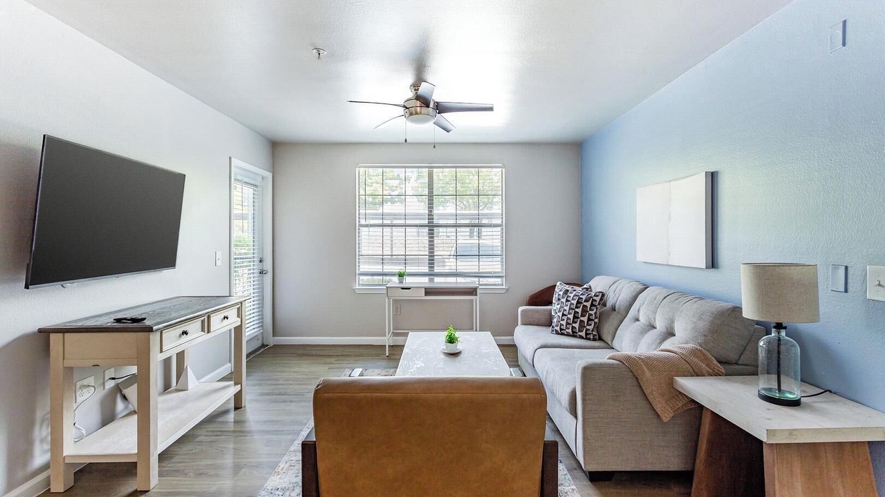 Photo of Livingroom in Tallahassee
