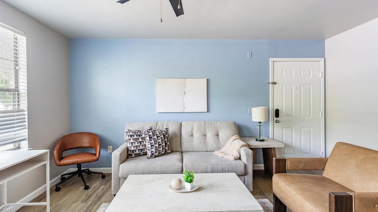 Photo of Livingroom in Tallahassee