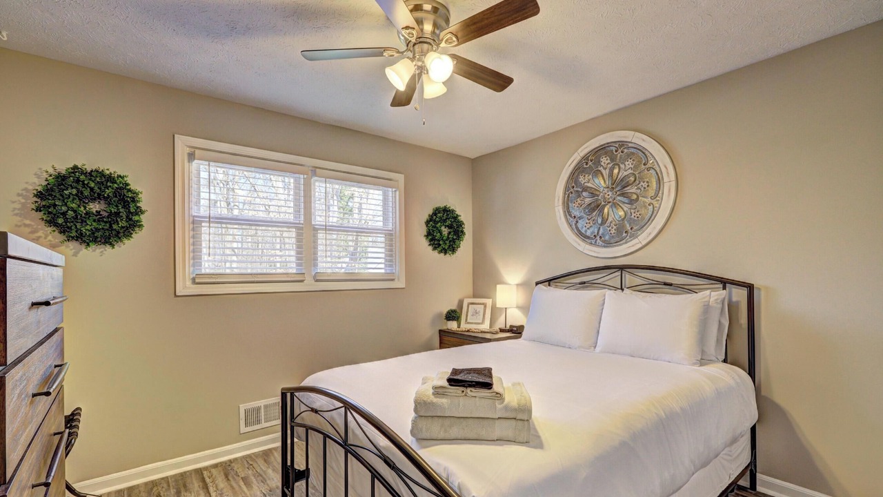 Photo of Bedroom in Mableton