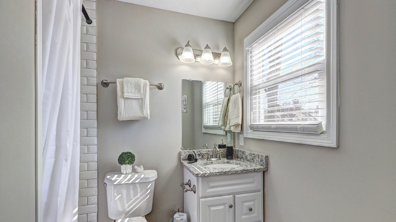 Photo of Bathroom in Mableton