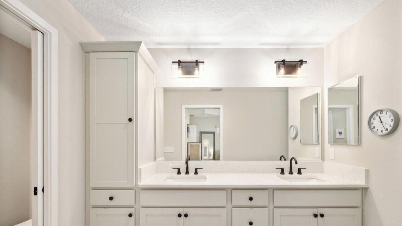 Photo of Bathroom in Wildwood