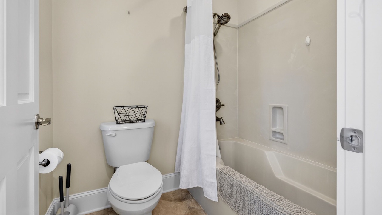 Photo of Bathroom in Centre