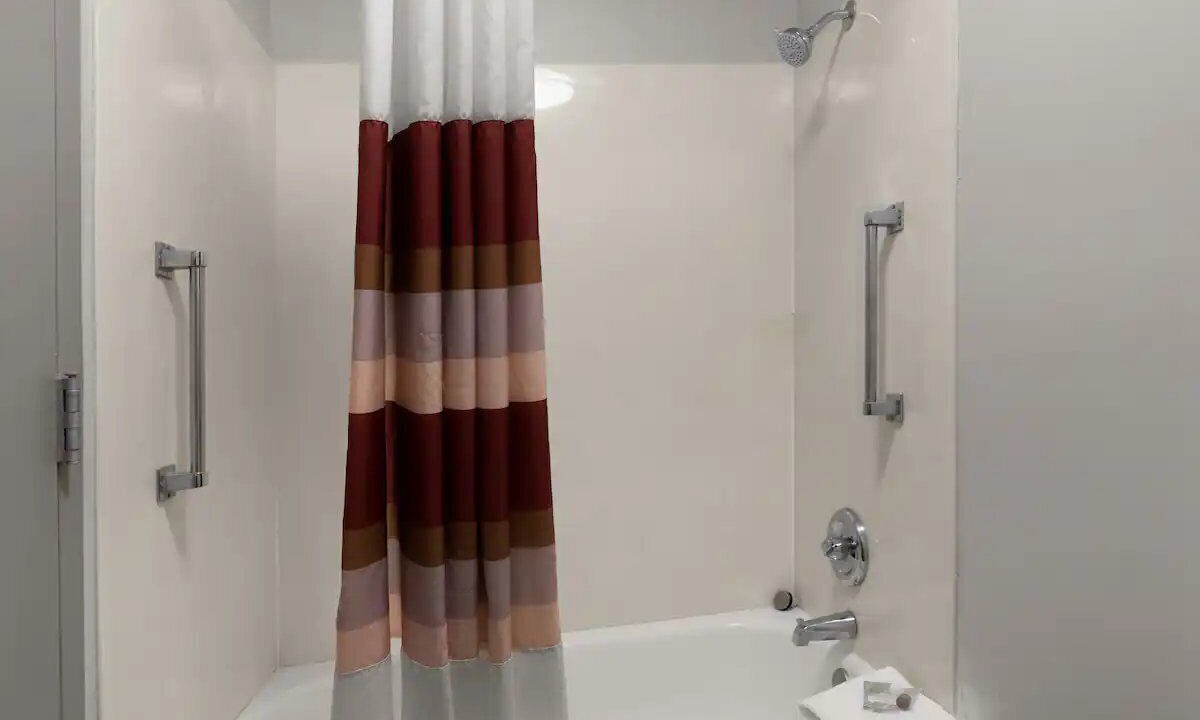 Photo of Bathroom in Pooler