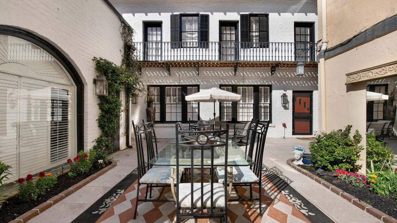 Photo of Outdoor in Historic Downtown Savannah